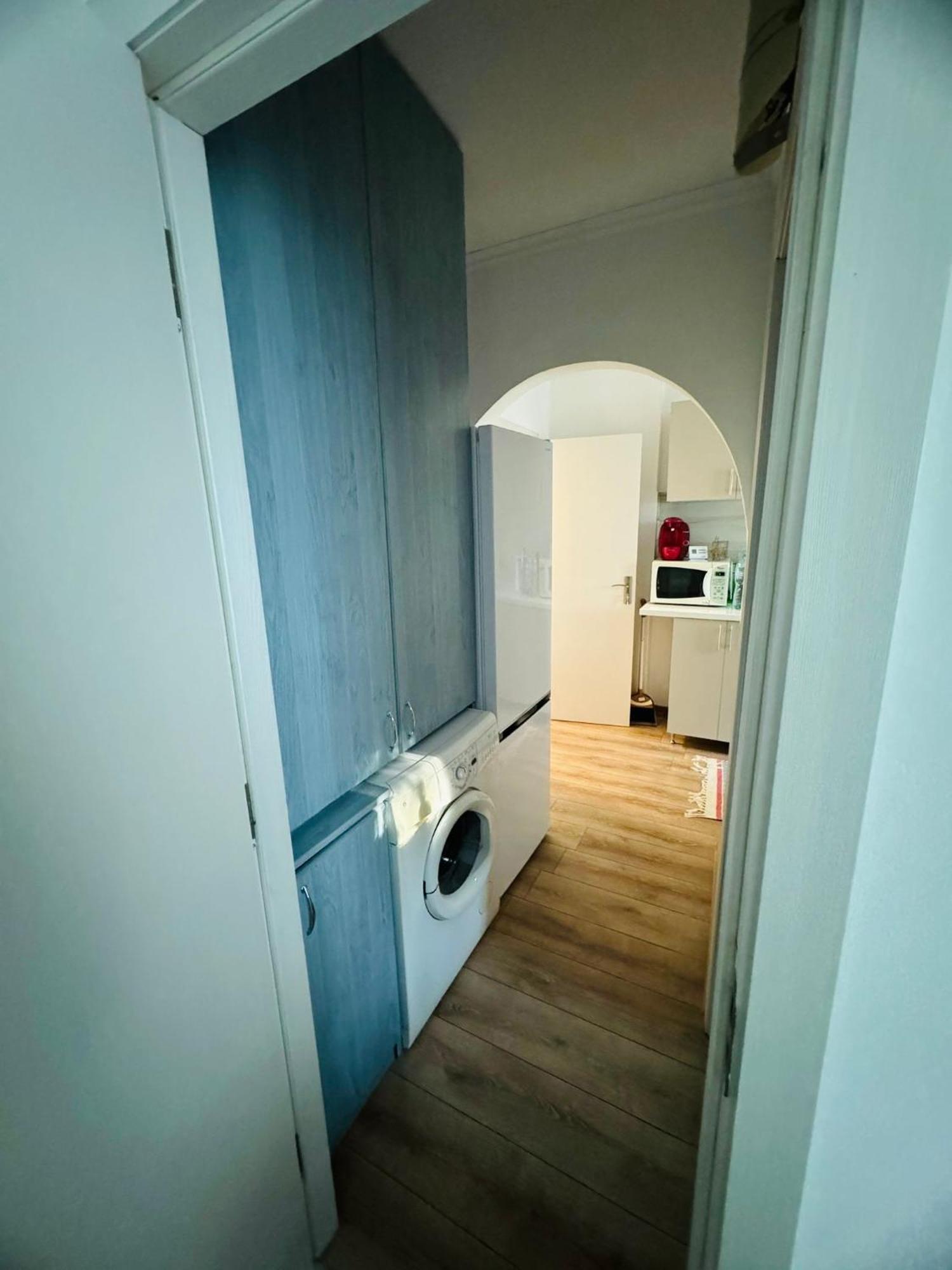 A'S Apartment Онешти Экстерьер фото